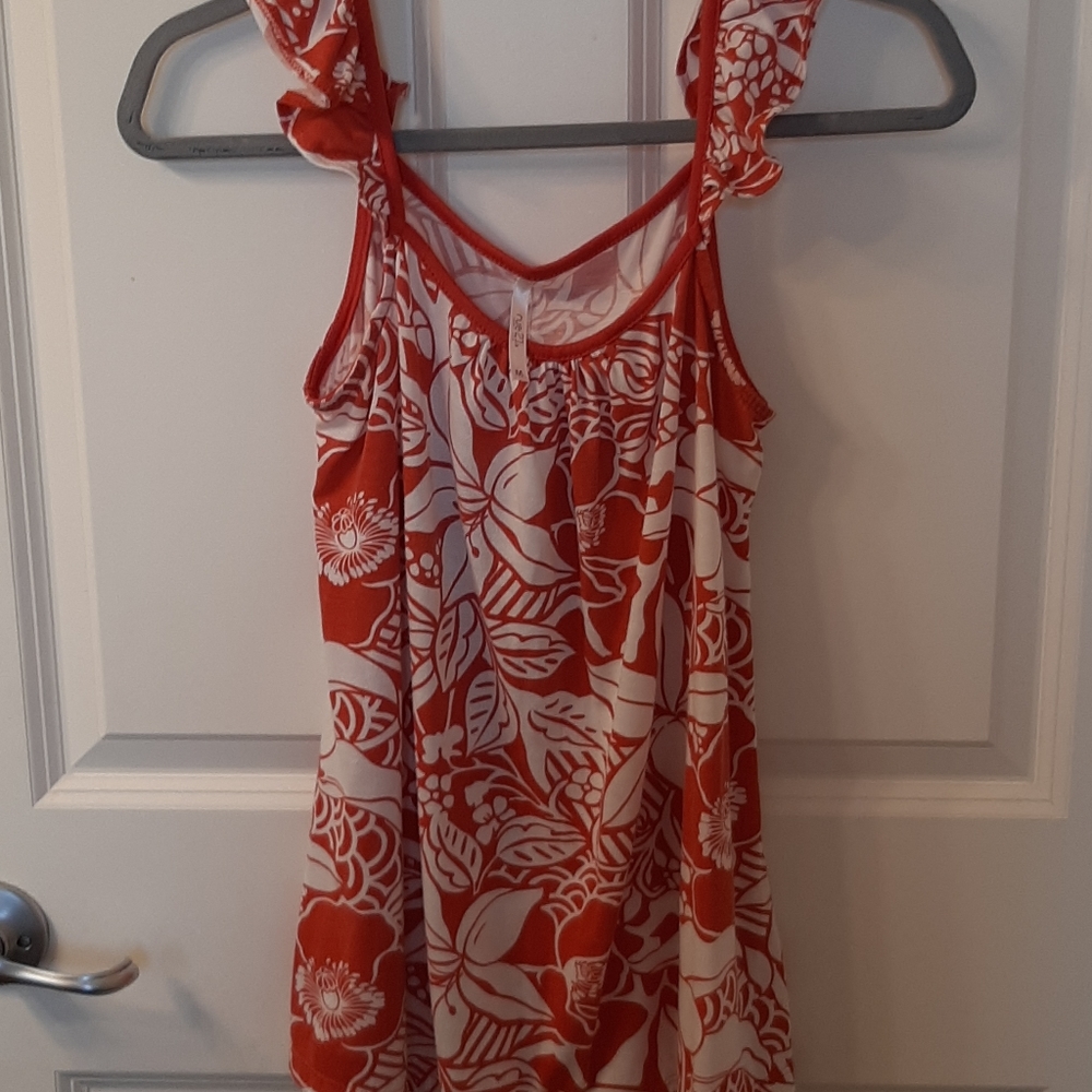 Floral tank